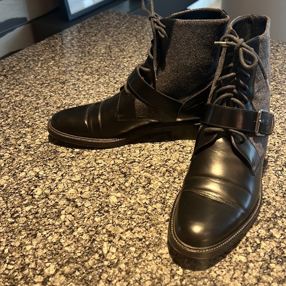 Burberry, flat ankle boots, black leather gray flannel uppers 40 Italian - Picture 5 of 7